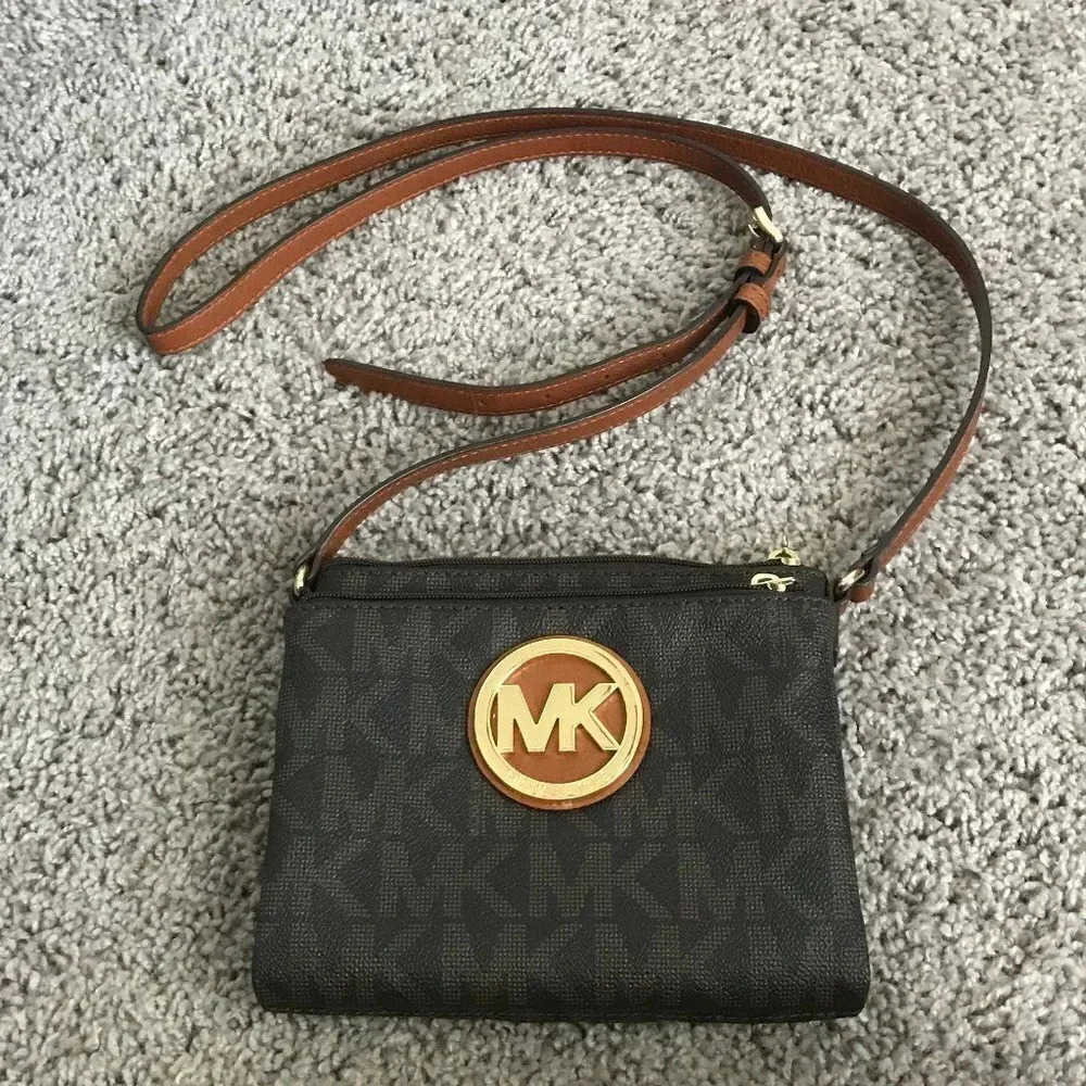 NWOT Michael Kors Brown Logo Crossbody Purse - Picture 1 of 7
